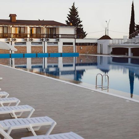 Dem Hotel Sukhumi Exterior foto